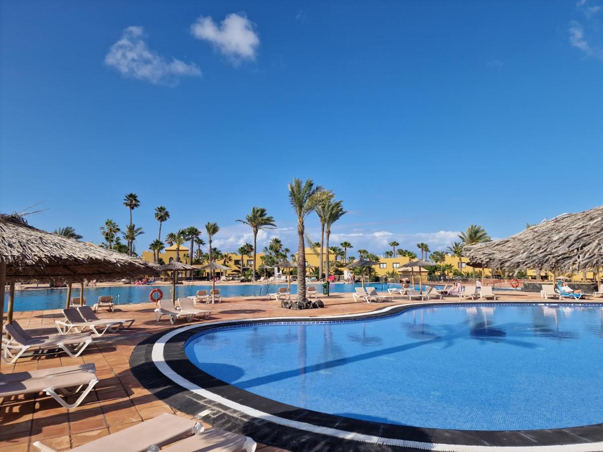 Casa Mari Y Jose Con Grandes Piscinas Y Wifi Gratis Apartman Corralejo Kültér fotó